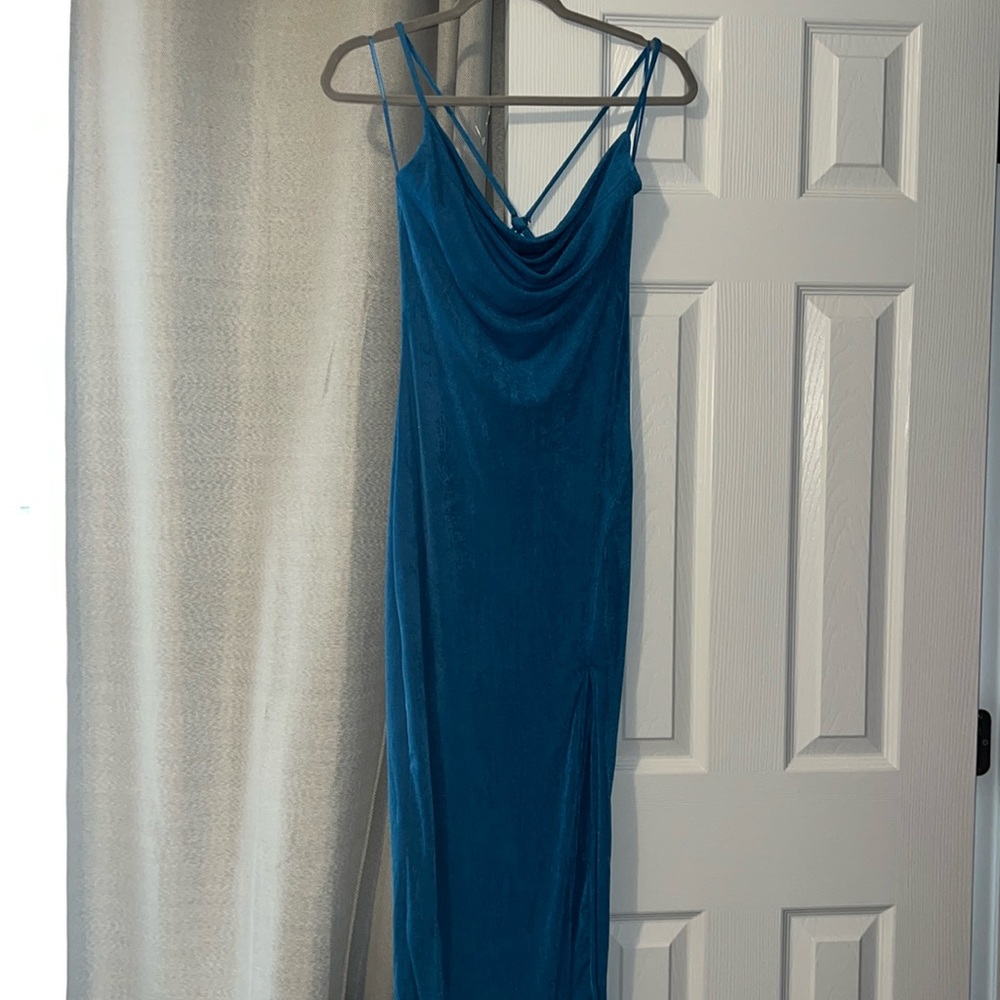 These three dress size M